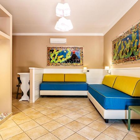 ליפארי Residence Hotel La Giara מראה חיצוני תמונה