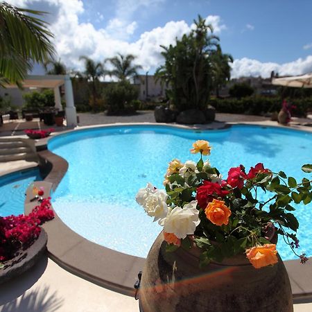 ליפארי Residence Hotel La Giara מראה חיצוני תמונה