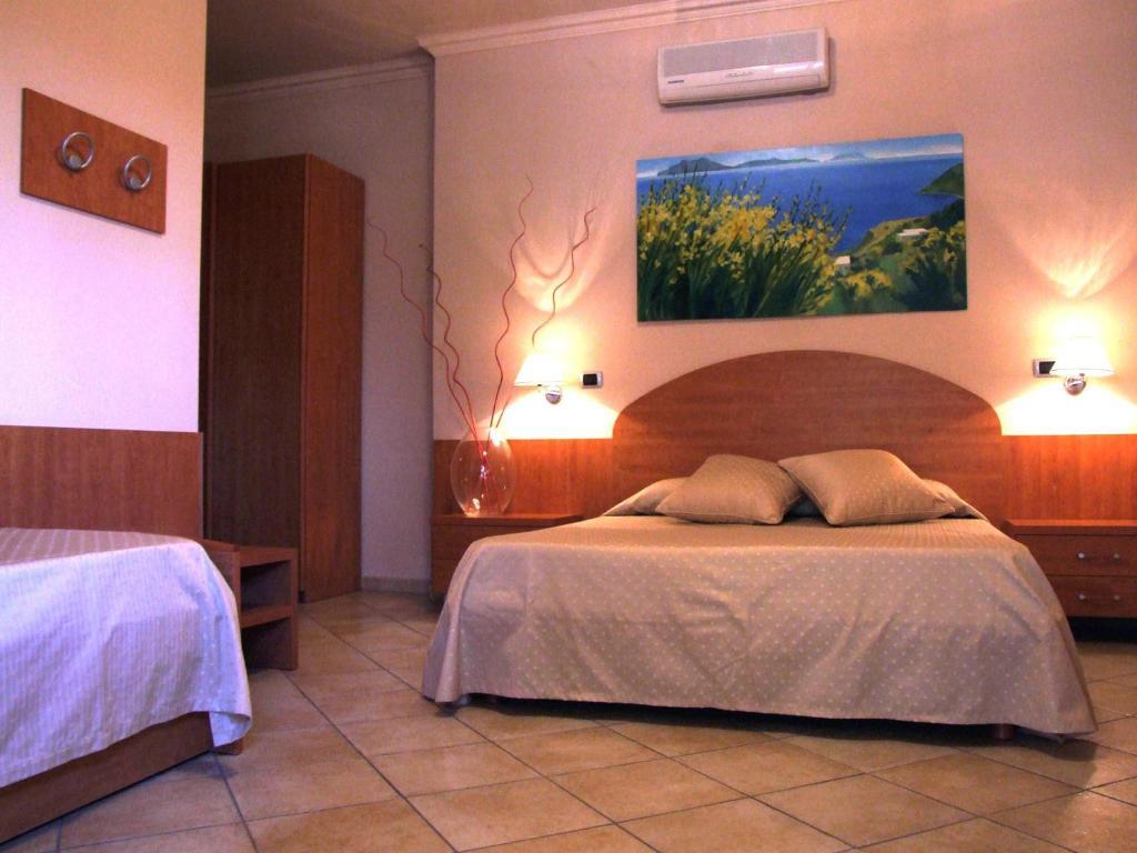 ליפארי Residence Hotel La Giara חדר תמונה