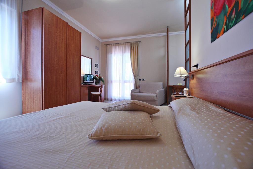 ליפארי Residence Hotel La Giara מראה חיצוני תמונה