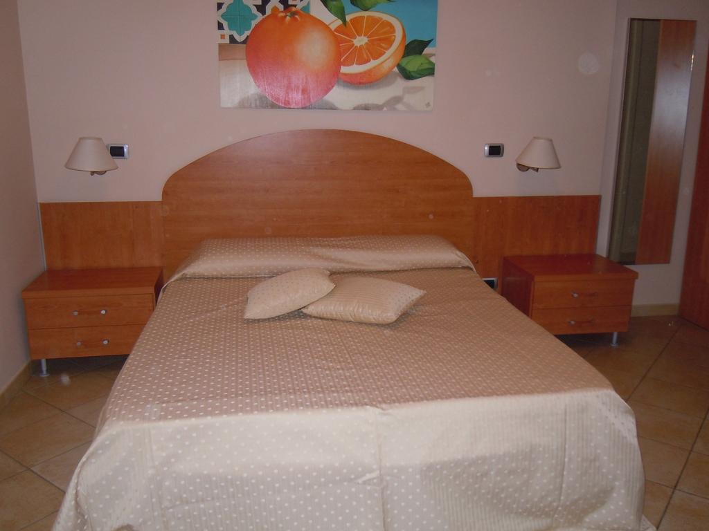 ליפארי Residence Hotel La Giara מראה חיצוני תמונה