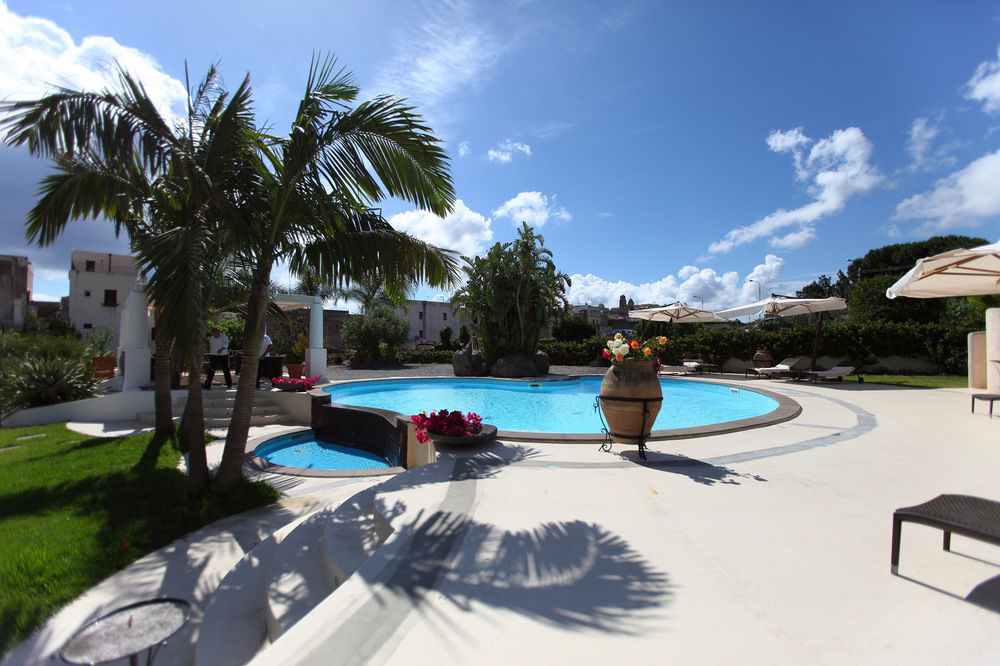 ליפארי Residence Hotel La Giara מראה חיצוני תמונה