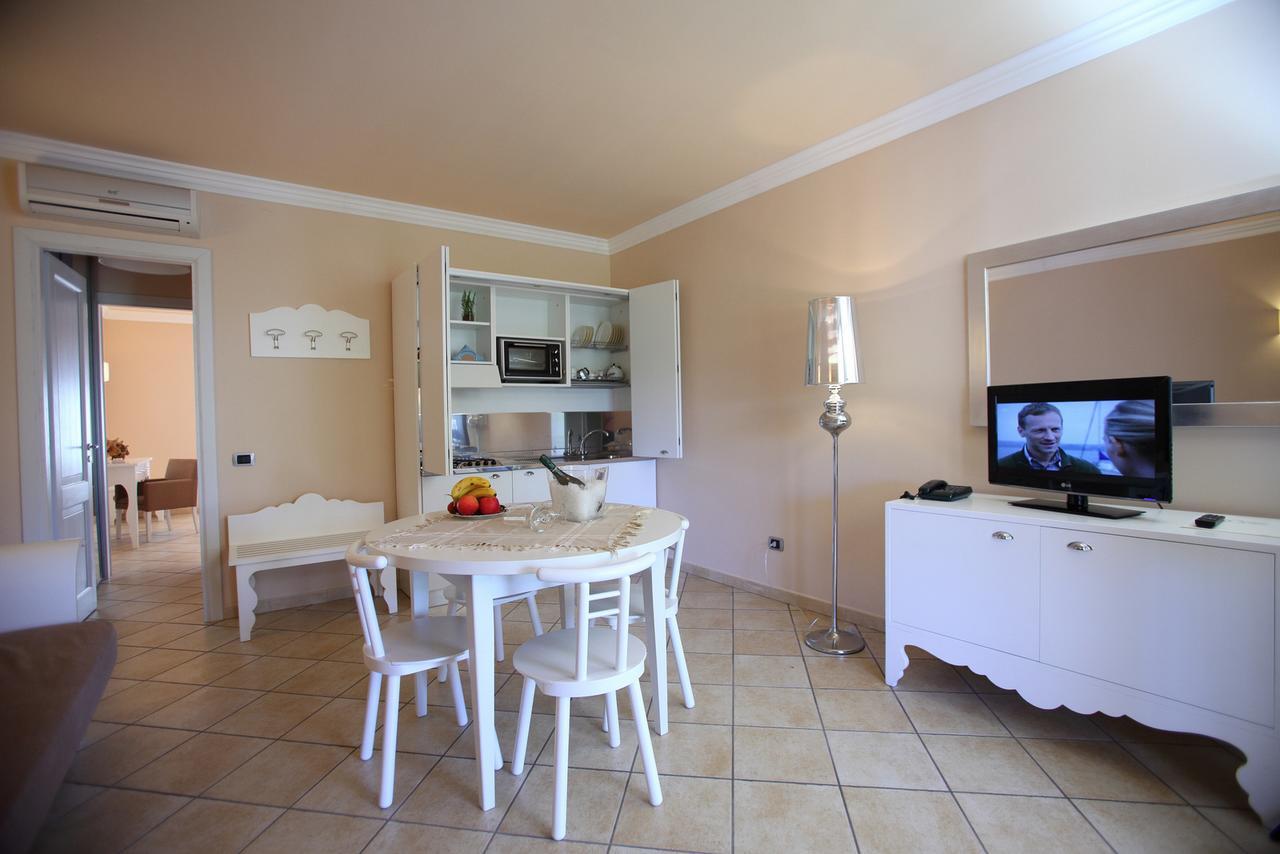 ליפארי Residence Hotel La Giara מראה חיצוני תמונה