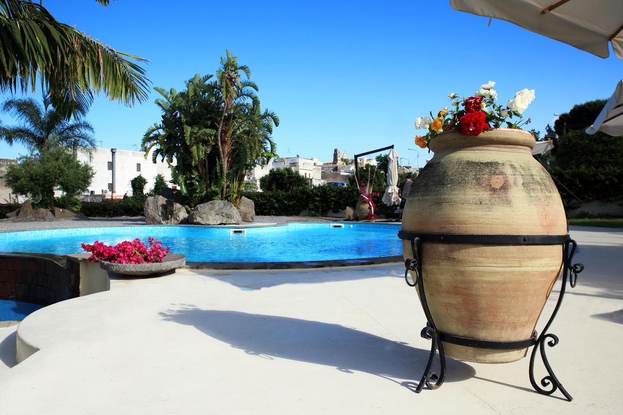 ליפארי Residence Hotel La Giara מראה חיצוני תמונה